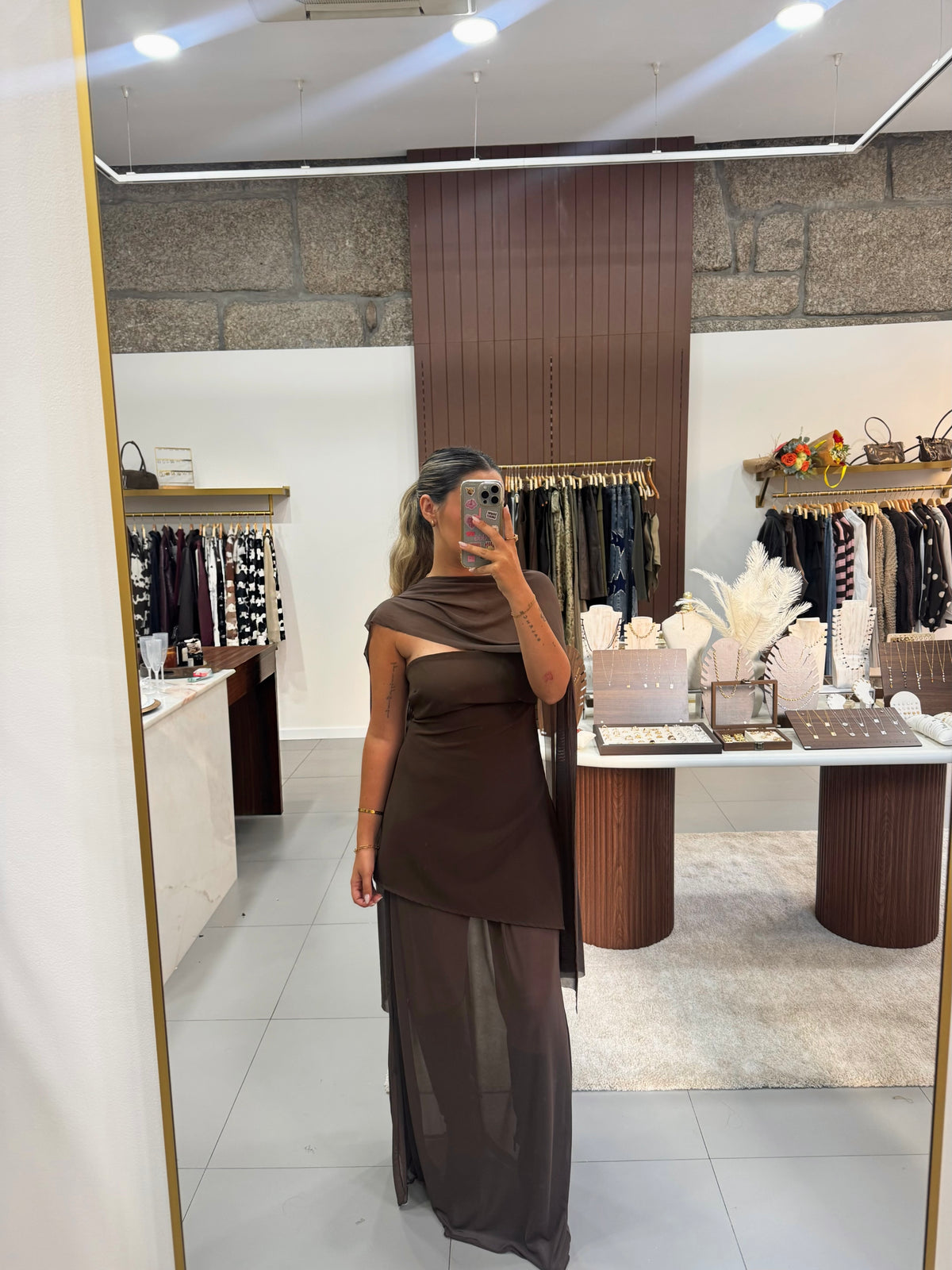 Conjunto Castanho Elegance